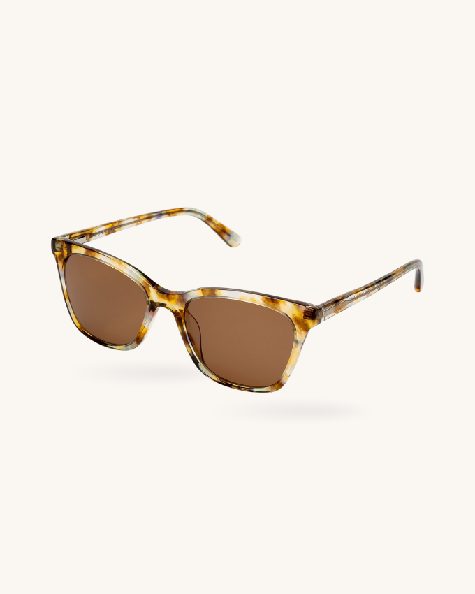 Agatha Sunglass Reader