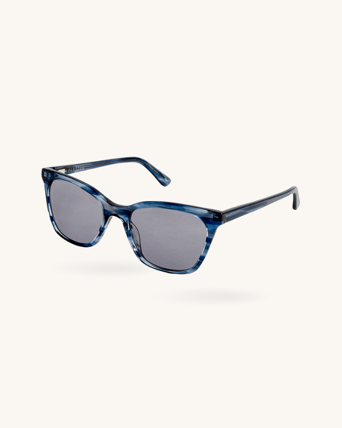 Agatha Sunglass Reader
